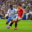 Treinador do Brighton esfria 'namoro' Manchester United-Baleba: «Só mudou o cabelo...»