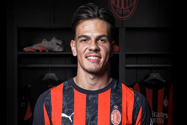 Mercado oficial: Milan fecha a transferência mais cara do verão na Serie A