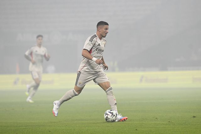 Ivanovic em destaque na imprensa internacional após golo pelo Benfica