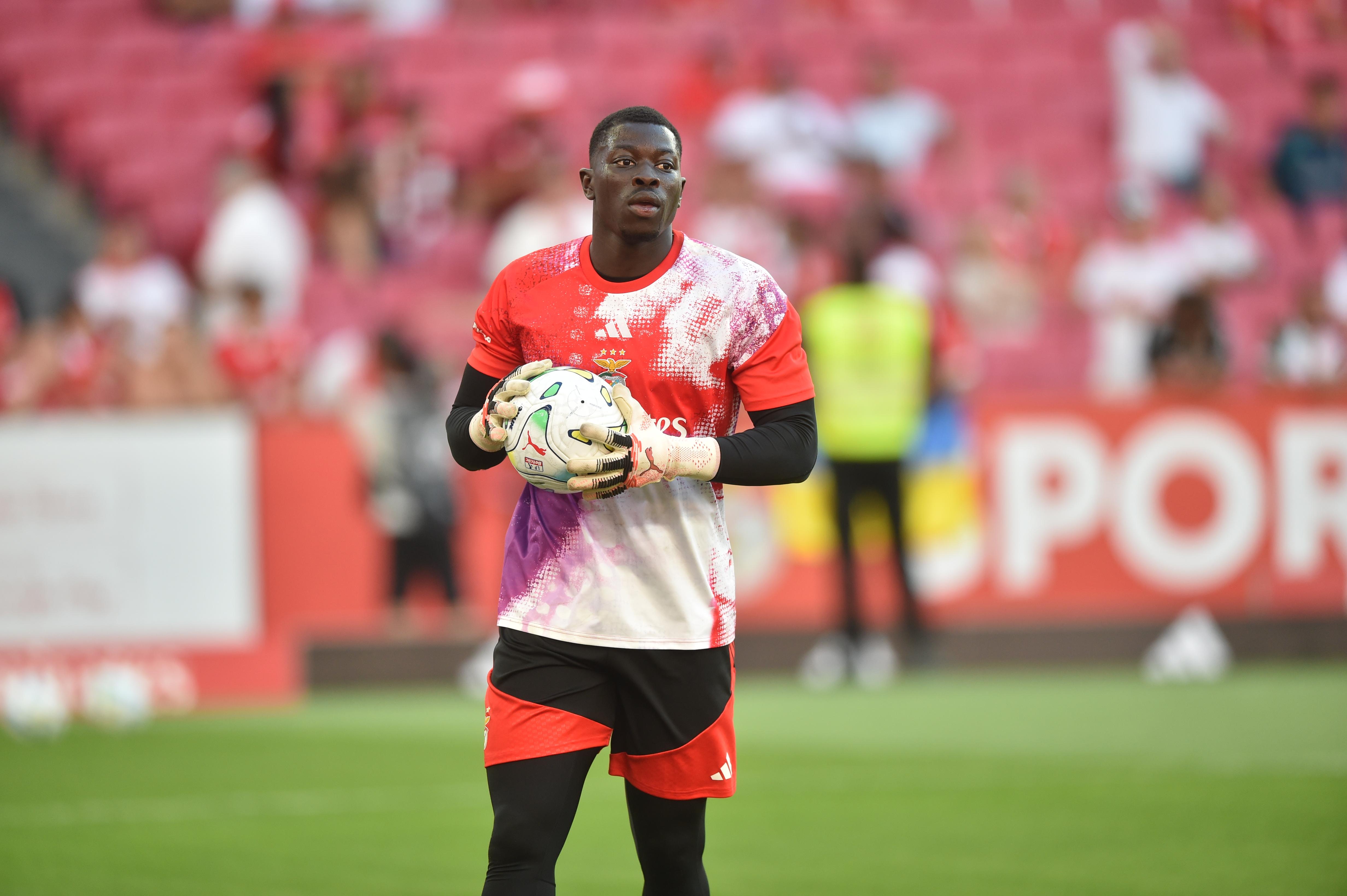 Samuel Soares foi a surpresa de Marco Silva no onze frente ao Hearts - Foto: Miguel Nunes