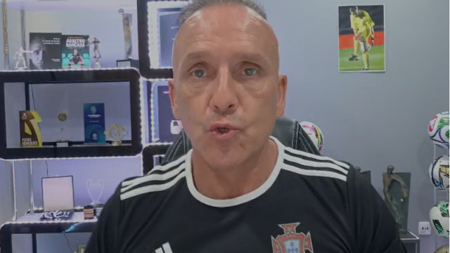 Sem ir ao monitor: Pedro Henriques explica penálti que fechou a goleada do Benfica