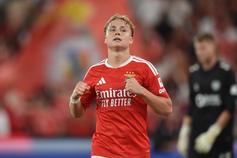 Andreas Schjelderup festeja golo marcado ao Hearts - Foto: Miguel Nunes