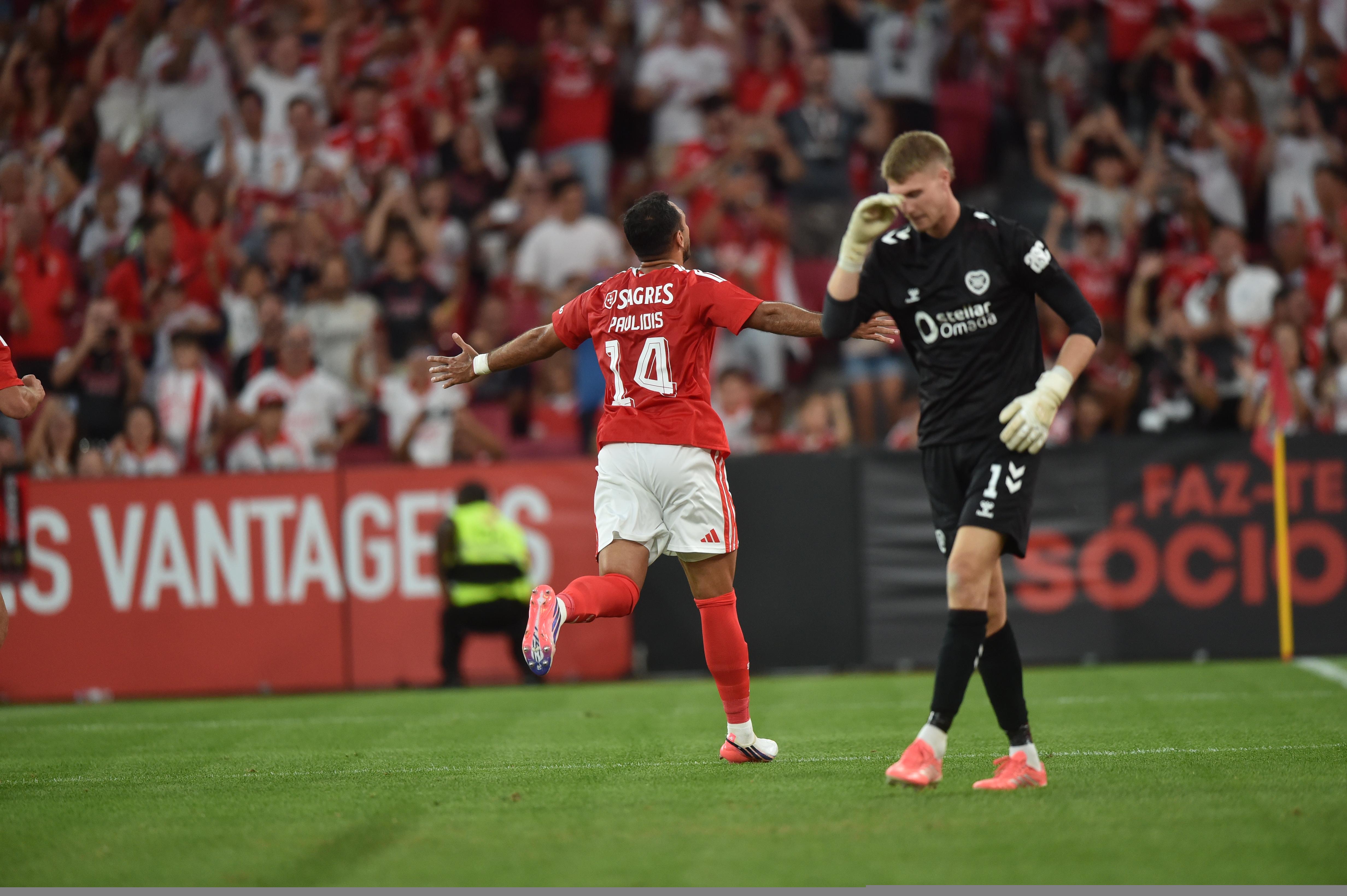 Pavlidis festeja o golo marcado ao Hearts - Foto: Miguel Nunes