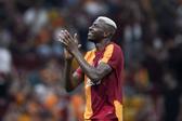 3. Osimhen custou €79 M ao Nápoles, em 2020/21, vindo do Lille. Em 2025/26, o Galatasaray pagou €75 M pelo avançado