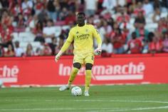 Samuel Soares foi titular na baliza do Benfica frente ao Hearts - Foto: Miguel Nunes