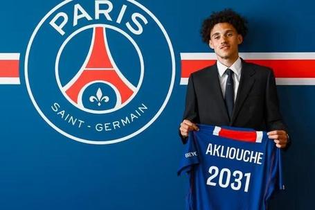 O PSG pagou 50 milhões de euros ao Mónaco por Maghnes Akliouche