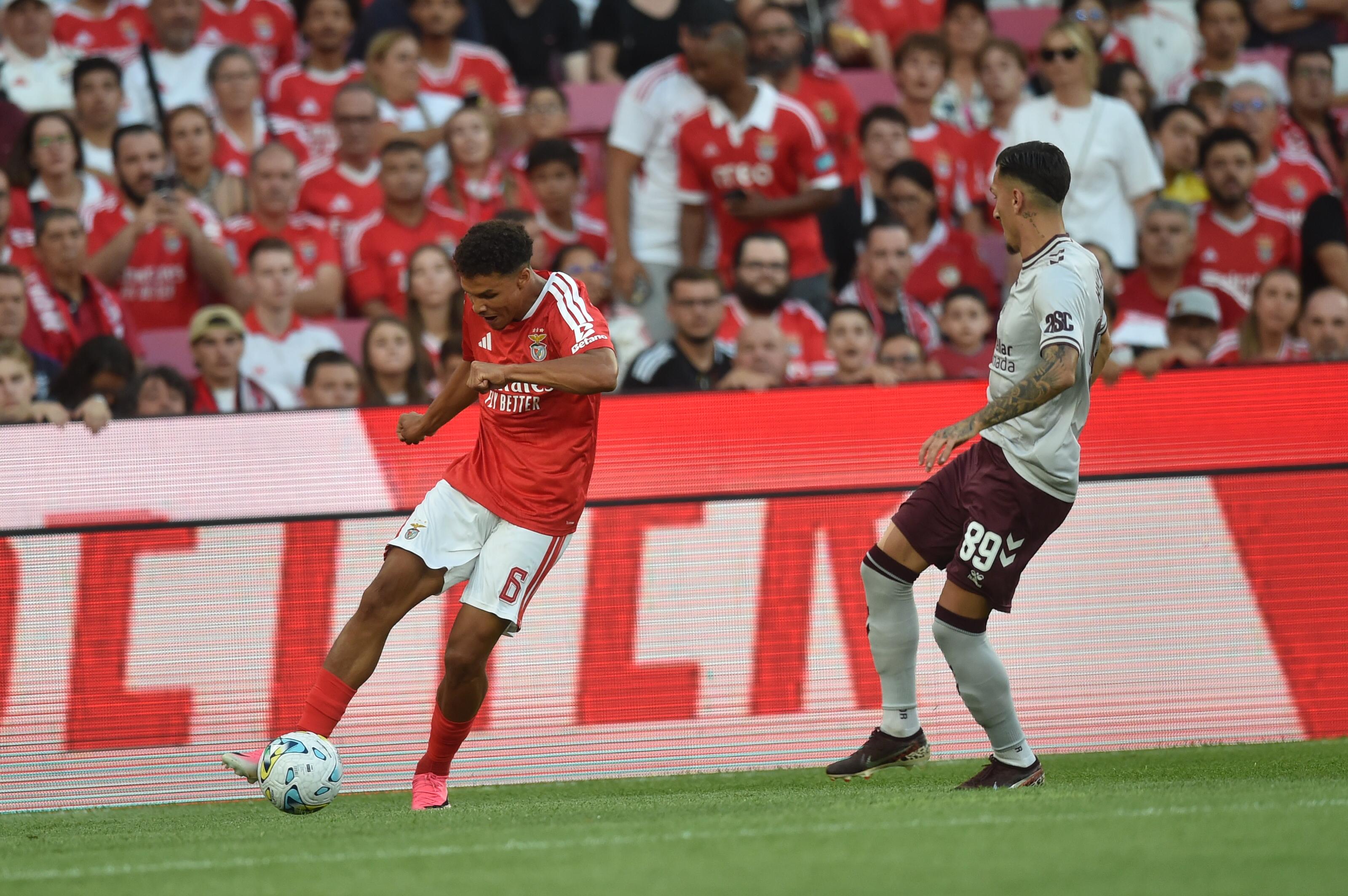Bah esteve na origem do primeiro golo do Benfica ao Hearts - Foto: Miguel Nunes