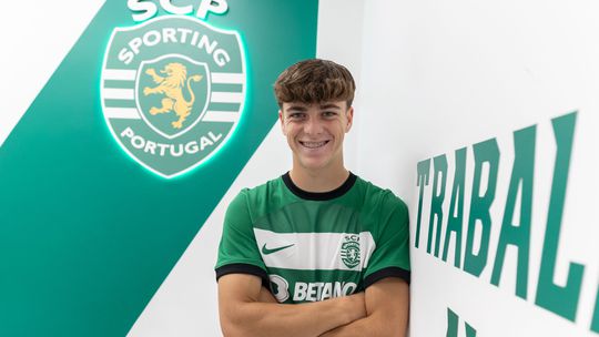 Mauro Couto oficializado no Sporting B