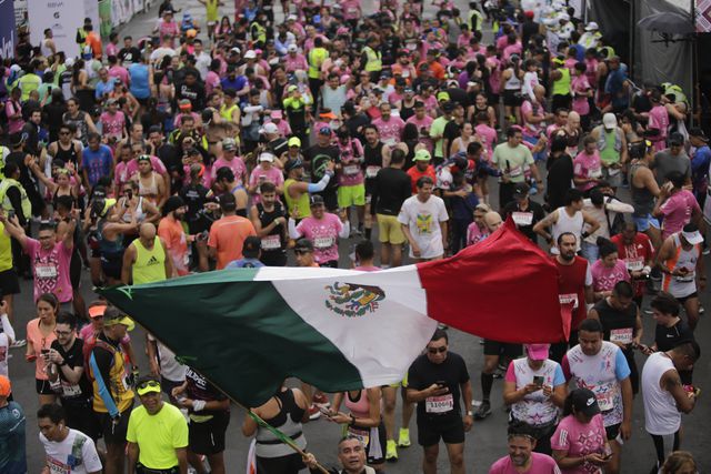 Incrível: 11 mil atletas desqualificados em maratona na cidade do México