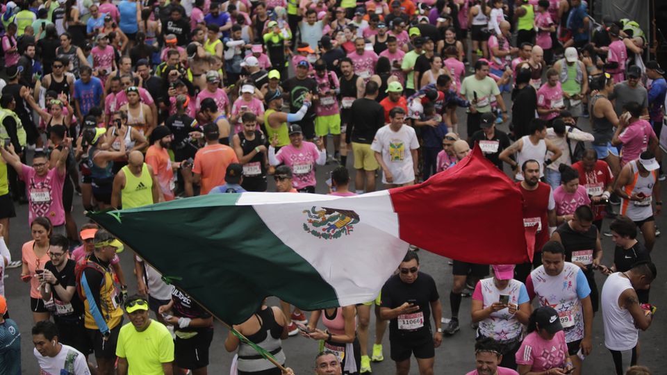 Incrível: 11 mil atletas desqualificados em maratona na cidade do México