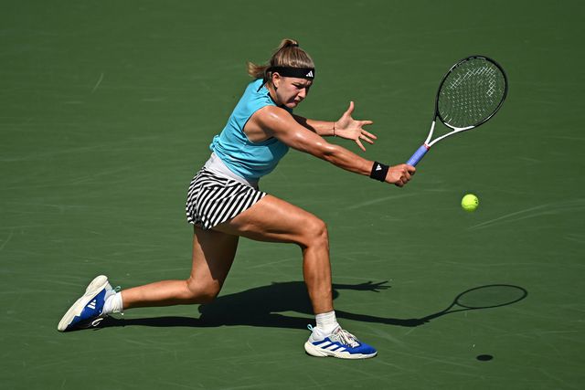 Muchova vai defrontar Coco Gauff nas meias-finais