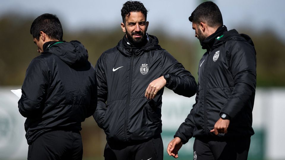 Esgaio fica… e os oito leões que crescem longe do Sporting