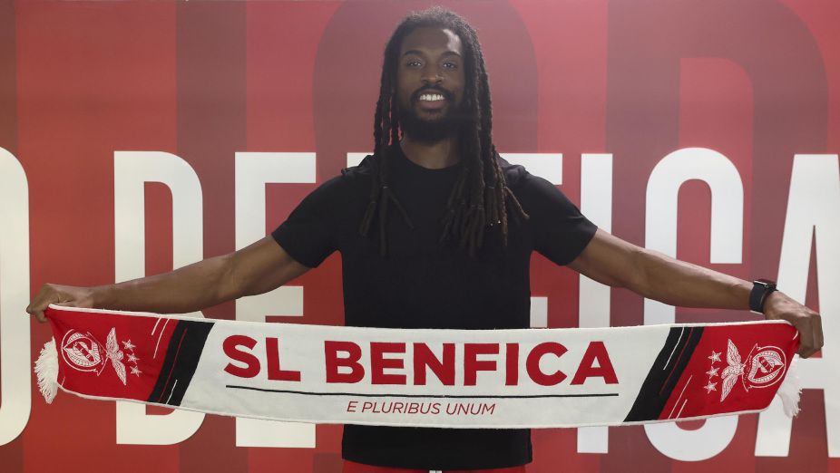 Oficial: base escolhido pelos Boston Celtics reforça o Benfica