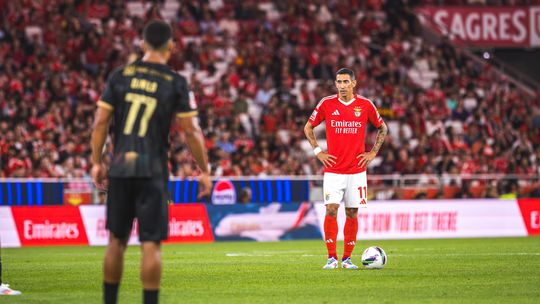 Benfica: Di María regressa amanhã após homenagem na Argentina