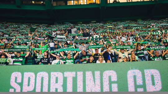 Sporting coloca à venda bilhetes para receção ao Man. City