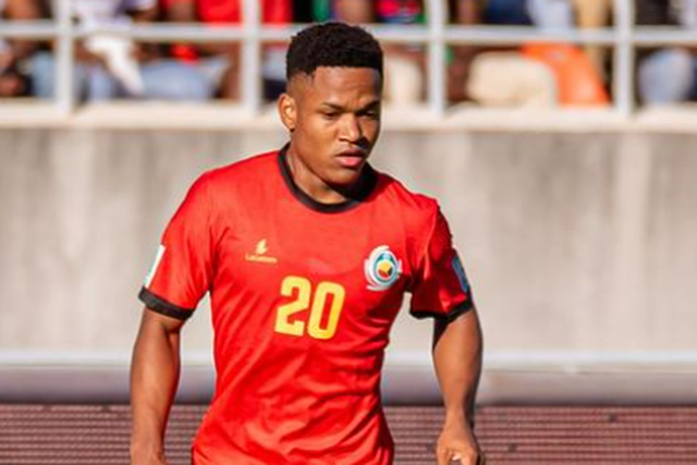 VÍDEO: golaço de primeira de Geny Catamo por Moçambique