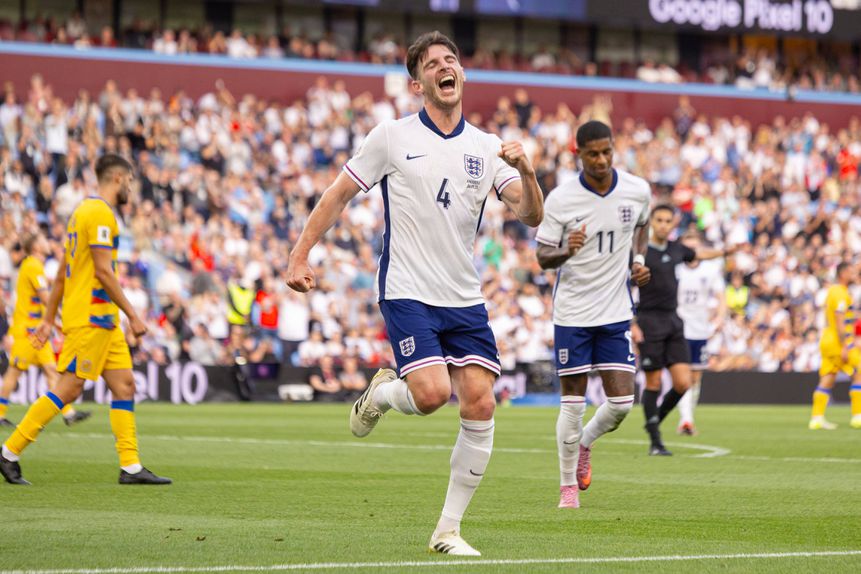 Declan Rice a celebrar o seu sexto golo por Inglaterra