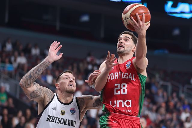 EuroBasket: Alemanha elimina um Portugal que foi gigante durante três quartos