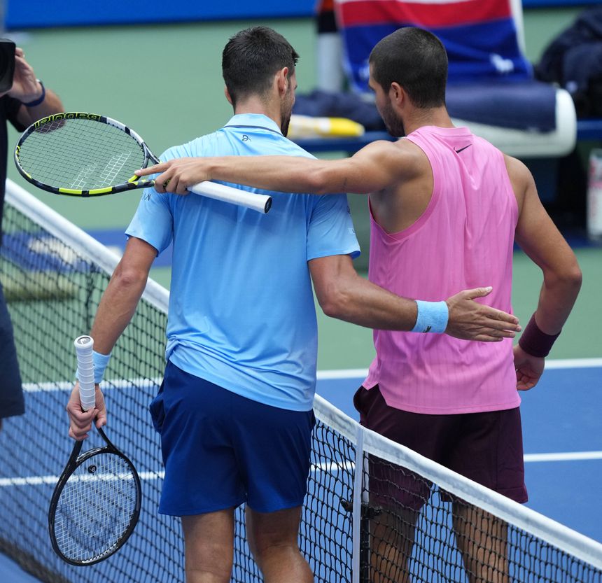 Djokovic felicita Alcaraz pela passagem à final