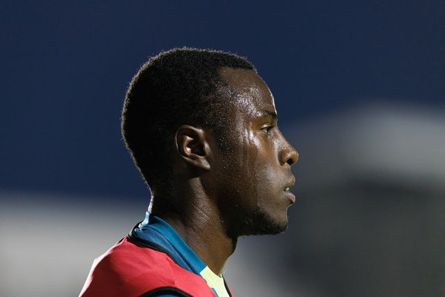 E. Amadora: Radomiak Radom deixa cair Nilton Varela