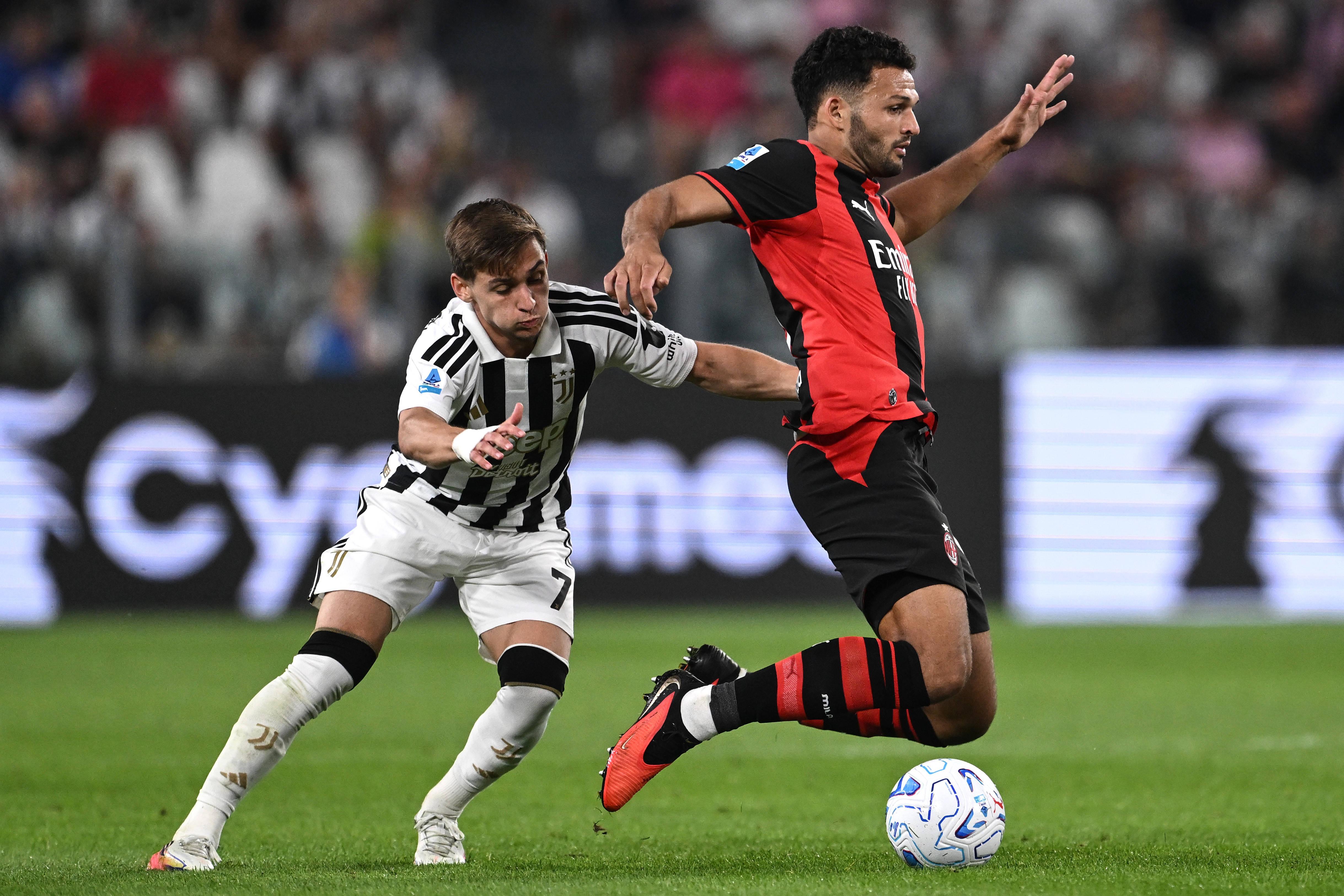 Francisco Conceição em duelo com Gonçalo Ramos