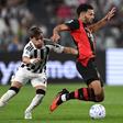 Francisco Conceição em duelo com Gonçalo Ramos