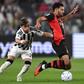 Francisco Conceição em duelo com Gonçalo Ramos