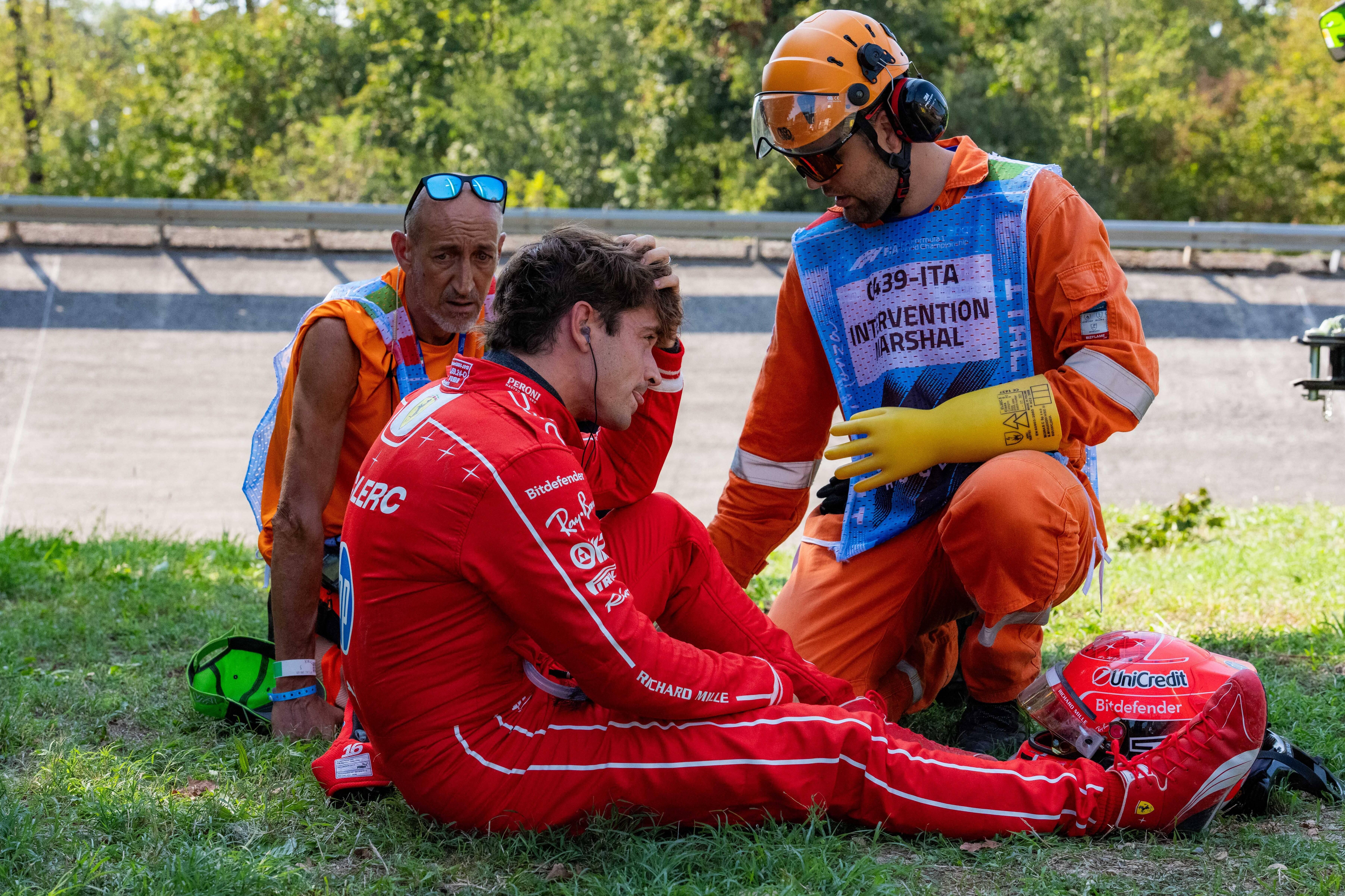 Charles Leclerc logo após o despiste a alta velocidade na Parabólica de Monza