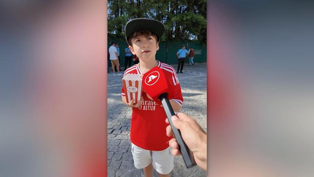 Um pequeno adepto confiante: «O Benfica vai ganhar 7-2 ao FC Porto!»