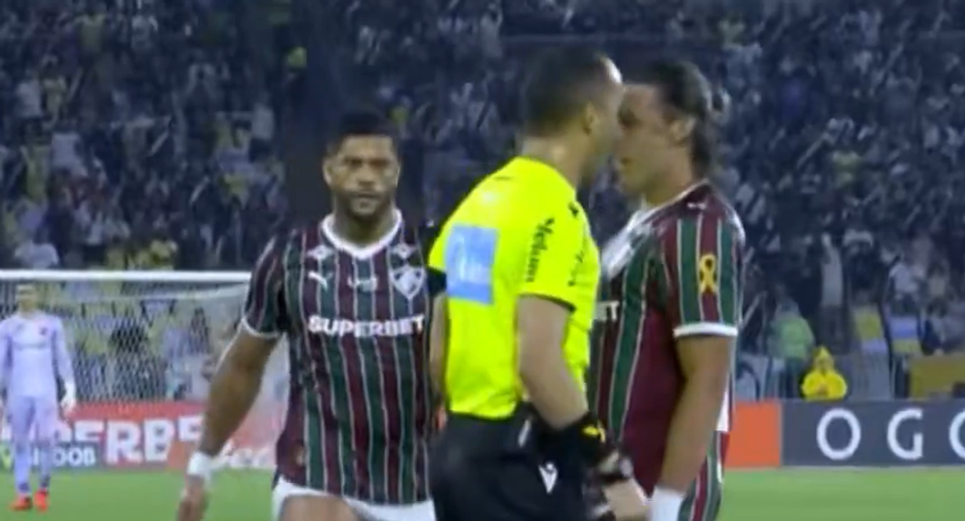 Momento de tensão no Fluminense-Vasco