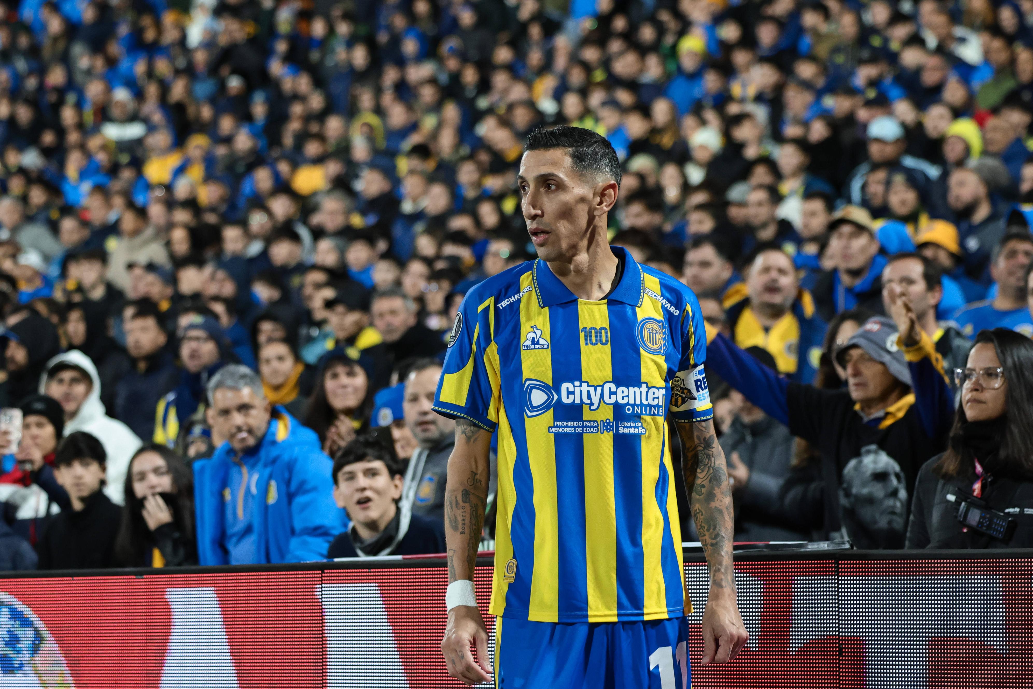 Di María com a camisola do Rosario Central