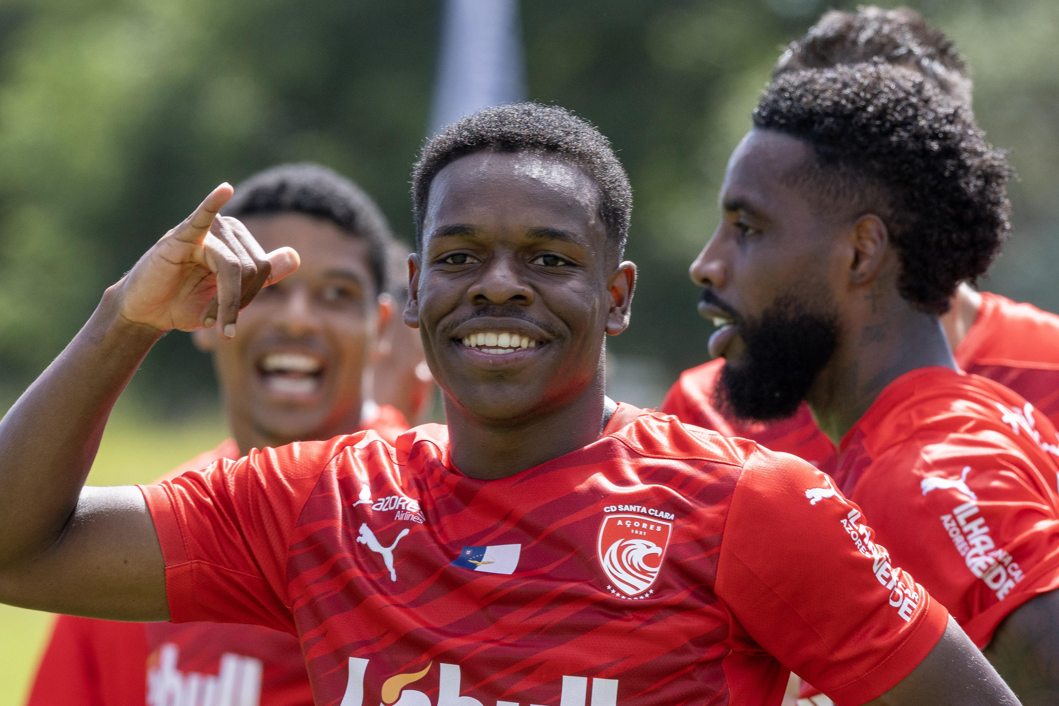 Brenner Lucas abriu caminho à goleada do Santa Clara frente ao Rio Ave. -Foto: EDUARDO COSTA/LUSA