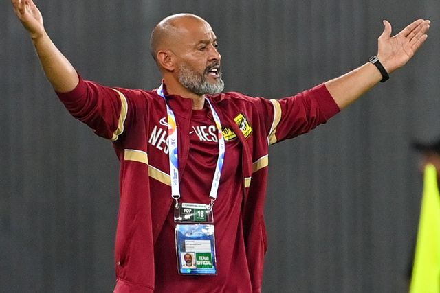 Benzema vê dois golos anulados e Nuno Espírito Santo perde dérbi