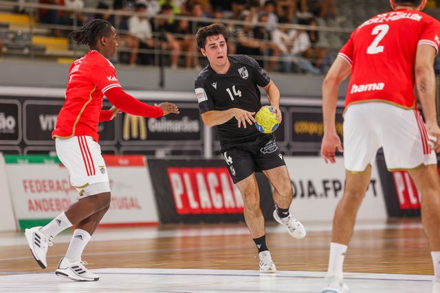 Vitória-Vitória, tanto bairrismo nesta história!