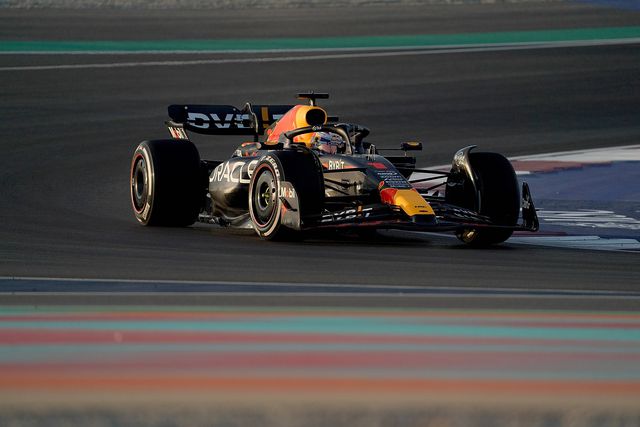 GP Catar: Verstappen mais rápido do que os Ferraris