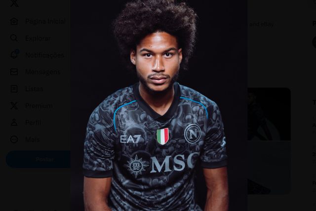 Nápoles apresenta equipamento assombroso