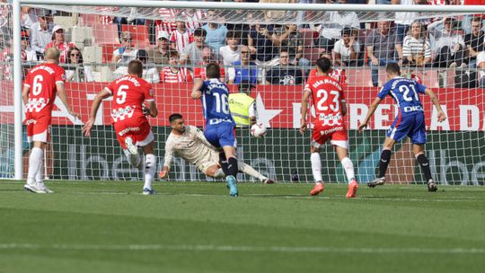 La Liga: Gazzaniga defende três penáltis e Girona vence Athletic Bilbao