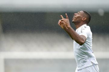 Destaques V. Guimarães: Gustavo Silva faturou uma de muitas oportunidades