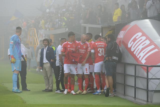 Duarte Gomes explica: os minutos iniciais e o adiamento do jogo na Choupana