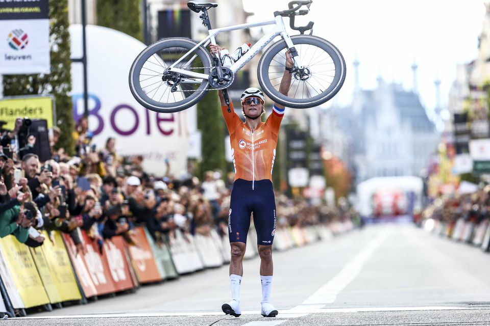 Van der Poel campeão mundial de gravel