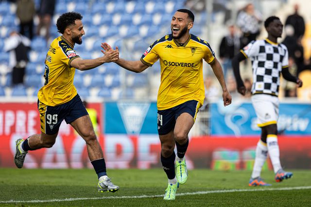 Estoril: Guitane falha Argélia e tem Restelo em dúvida