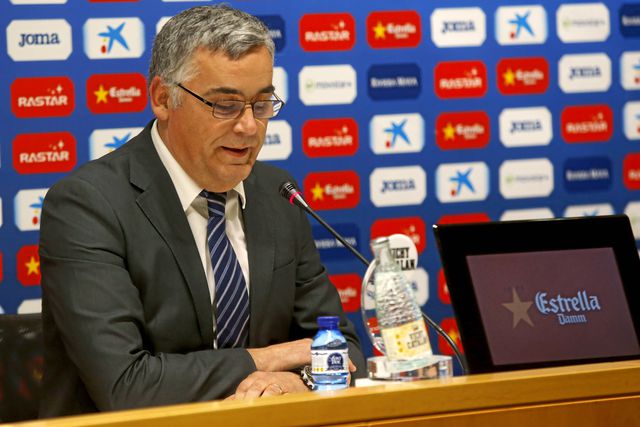 Antigo presidente do Espanhol no meio de briga no estádio