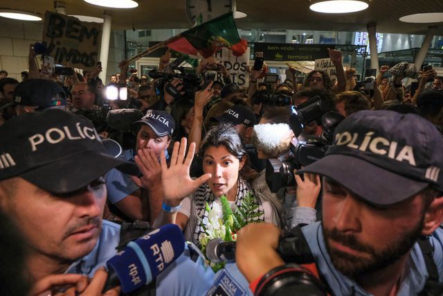 Mariana Mortágua na chegada a Lisboa