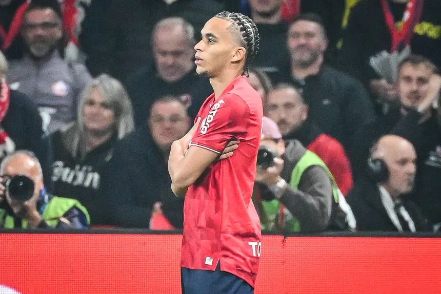 Mbappé vinga-se! Golo de filme no PSG