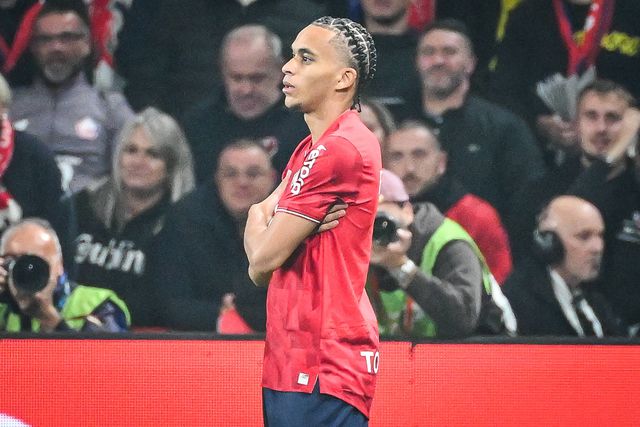 Festejo de Ethan Mbappé frente ao PSG
