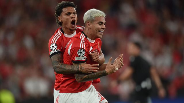 Richard Ríos e Enzo Barrenechea, médios do Benfica - Foto Miguel Nunes