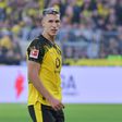 Dortmund oferece-lhe novo contrato, mas Schlotterbeck hesita na resposta