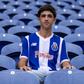 João Moreira assina contrato de formação com os dragões - Foto: FC Porto