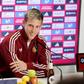 Dani Olmo numa conferência de imprensa em que recebeu muitos aplausos dos jornalistas croatas - Foto: Jakov Prkic/IMAGO