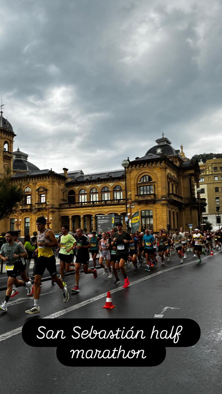 Amber Heard na meia-maratona de San Sebastian - foto: Instagram